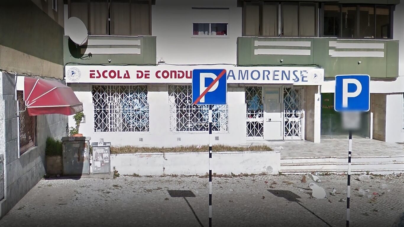 Escola de Condução Amorense