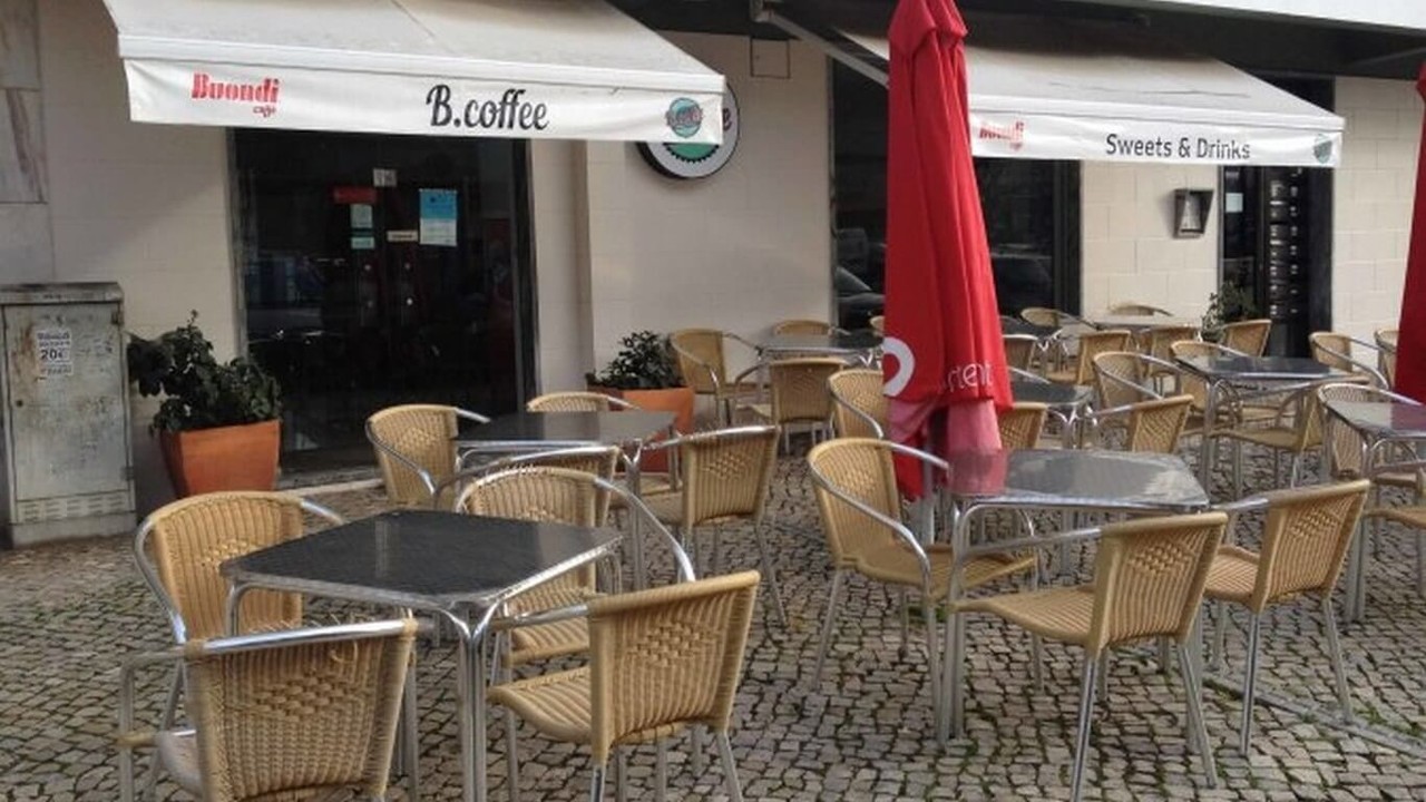 B.Coffee - Sweets & Drinks